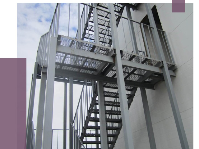 Монтаж пожарных лестниц в Рославле от 7810 руб.