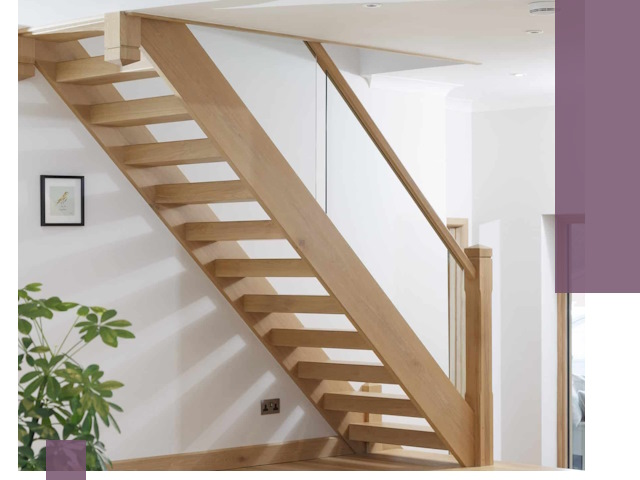 Изготовление деревянных лестниц под ключ в Рославле для дома