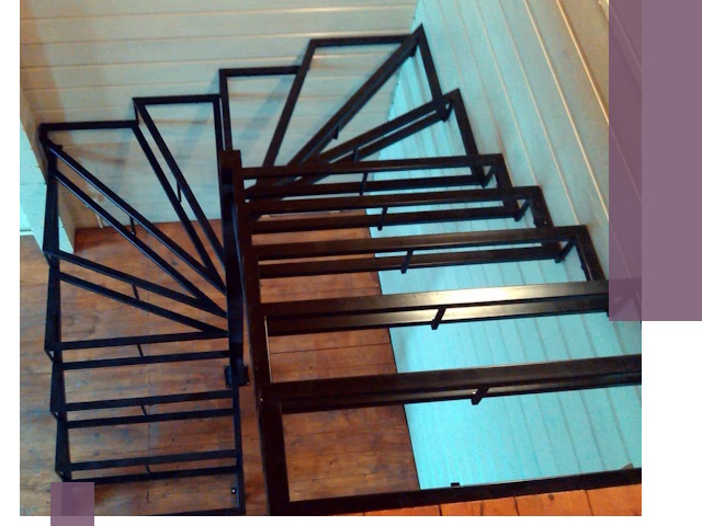 Изготовление металлических лестниц любой сложности в Рославле