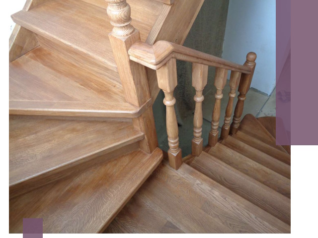 Дубовые лестницы под ключ в Рославле: изготовление и монтаж