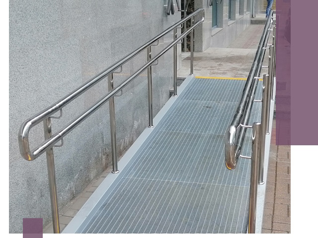 Пандусы для инвалидов в Рославле — изготовление и монтаж