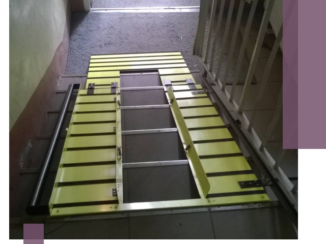 Профессиональный монтаж пандуса в подъезд в Рославле