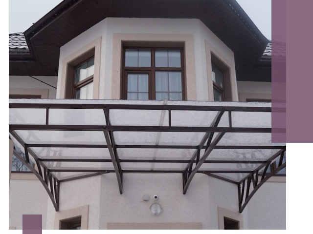 Козырьки из поликарбоната под ключ в Рославле