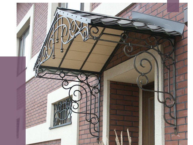 Двускатные козырьки в Рославле под ключ от 12845 руб.