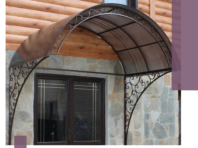 Арочные козырьки под ключ в Рославле: изготовление и монтаж