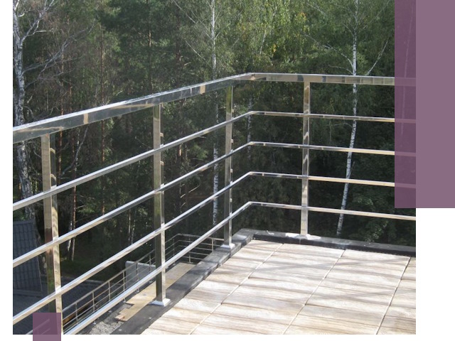 Парапеты из нержавеющей стали в Рославле — изготовление и монтаж