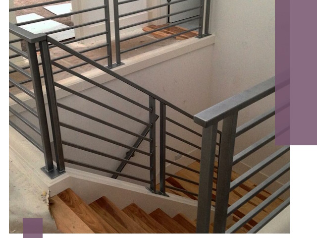 Изготовление поручней из металла и дерева в Рославле